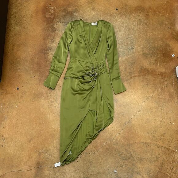 Nicholas Women's Green Josefa V-Neck Long Sleeve Midi Dress 2 - Picture 1 of 12